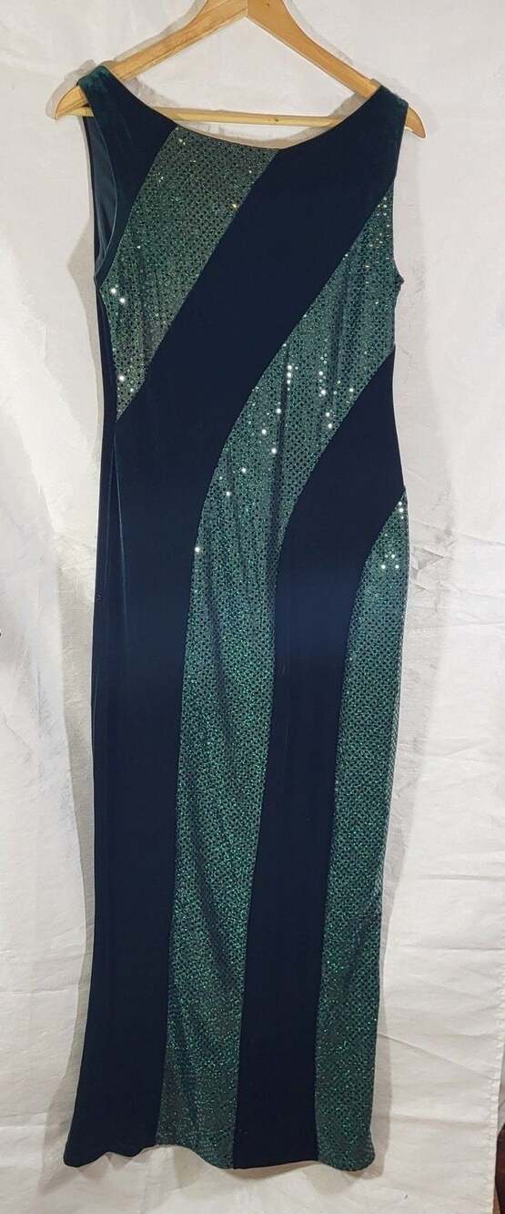Morgan and Co. Long Formal Dress Green Velvet Sequin